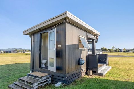 Photo of property in 7 Riria Way, Matarangi, 3592
