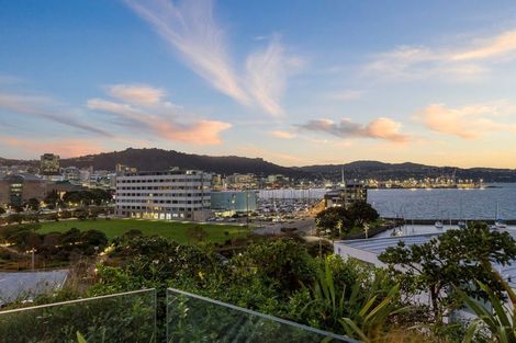 Photo of property in 57 Roxburgh Street, Mount Victoria, Wellington, 6011