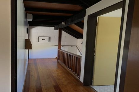 Photo of property in 2b Pitoitoi Road, Days Bay, Lower Hutt, 5013