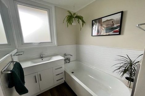 Photo of property in 3 Greenwich Grove, Stokes Valley, Lower Hutt, 5019