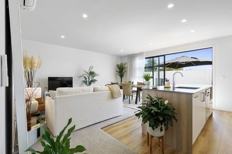 Photo of property in 2/102 Swayne Road, Cambridge, 3434