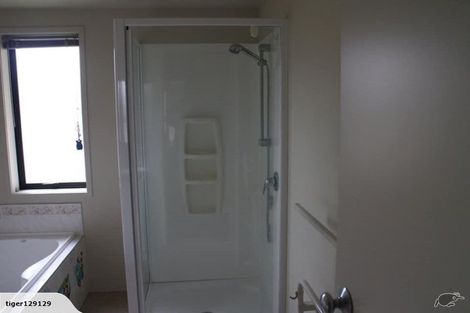 Photo of property in 2 Shiraz Place, Rototuna, Hamilton, 3210