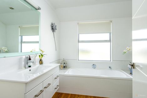 Photo of property in 24 Tancred Street, Geraldine, 7930