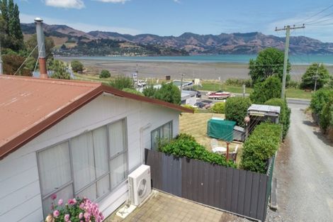 Photo of property in 6035a Christchurch Akaroa Road, Duvauchelle, 7581