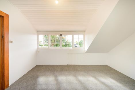 Photo of property in 68 Slacks Road, Awapuni, Palmerston North, 4412