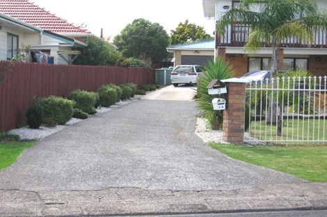 Photo of property in 3 Strid Road, Te Atatu South, Auckland, 0610