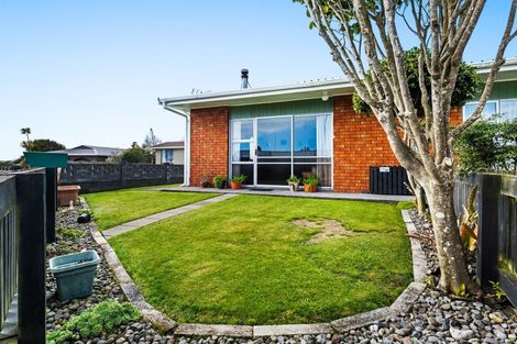 Photo of property in 7 Kamahi Place, Inglewood, 4330