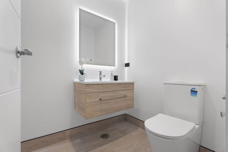 Photo of property in 5u2 Vesty Avenue, Hillcrest, Hamilton, 3216