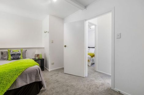 Photo of property in 4/78 Seaview Road, Castor Bay, Auckland, 0620