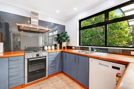 Photo of property in 28 Gilshennan Valley, Red Beach, 0932