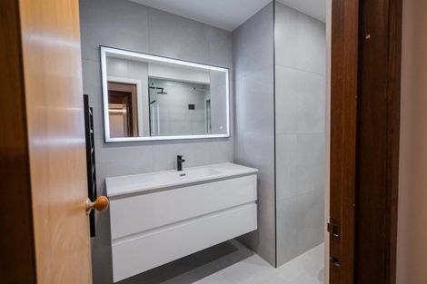 Photo of property in 107 Wirihana Road, Titirangi, Auckland, 0604