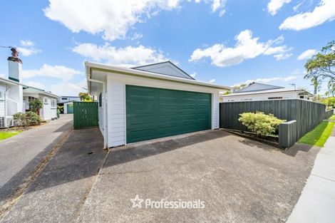 Photo of property in 32 Birdwood Road, Waterloo, Lower Hutt, 5011