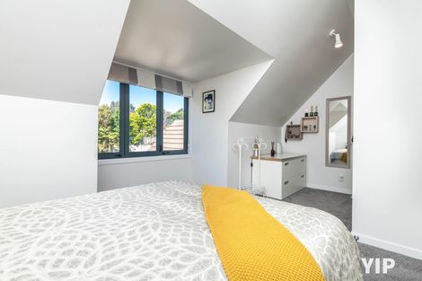 Photo of property in 17a Simla Crescent, Khandallah, Wellington, 6035