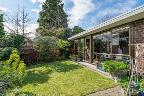 Photo of property in 7 Kathleen Place, Rainbow Point, Taupo, 3330