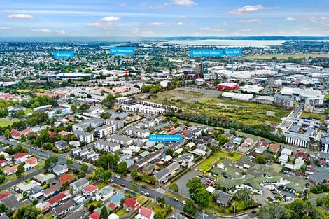 Photo of property in 4/28 Islington Avenue, New Lynn, Auckland, 0600