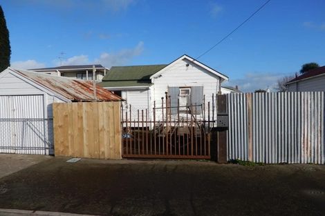 Photo of property in 9 Princes Street, Hawera, 4610