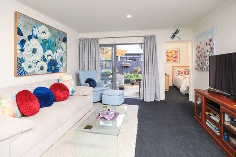 Photo of property in 4u2 Ross View Terrace, Dinsdale, Hamilton, 3204