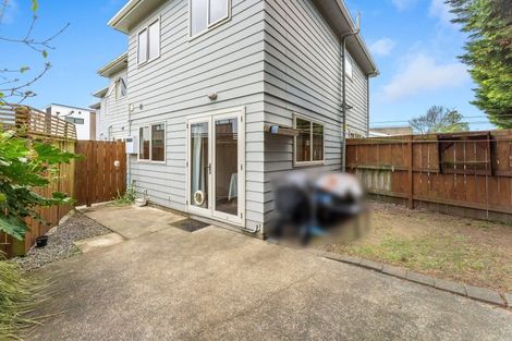 Photo of property in 8 Waldie Grove, Avalon, Lower Hutt, 5011