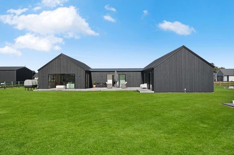 Photo of property in 15 Redwood Lane, Pirongia, 3802
