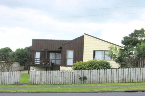 Photo of property in 90 Everglade Drive, Totara Heights, Auckland, 2105