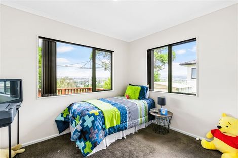 Photo of property in 22 Gordon Stanley Drive, Massey, Auckland, 0614