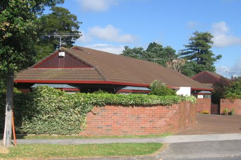 Photo of property in 2/20 Reid Road, New Lynn, Auckland, 0600