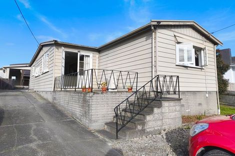 Photo of property in 36 Kamara Road, Glen Eden, Auckland, 0602
