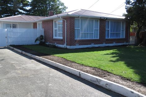 Photo of property in 64 Staveley Street, Avonhead, Christchurch, 8042