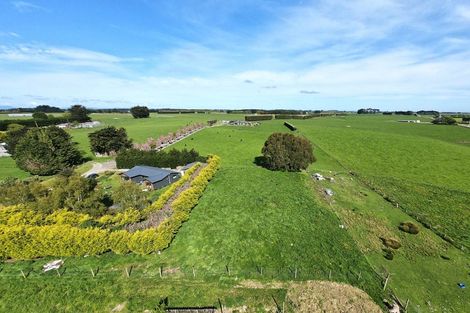Photo of property in 4 Robertson Street, Woodlands, Invercargill, 9871