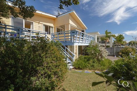 Photo of property in 42 Karewa Parade, Papamoa Beach, Papamoa, 3118