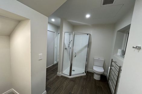 Photo of property in Fountain Court Flats, 48 Oriental Parade, Oriental Bay, Wellington, 6011