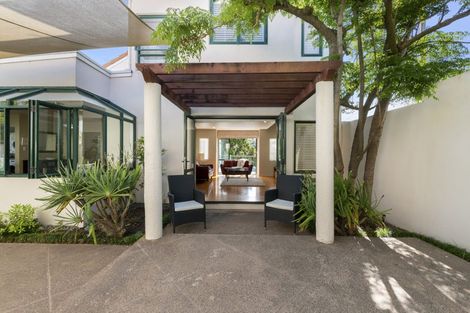 Photo of property in 2/111 Beach Road, Castor Bay, Auckland, 0620