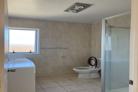 Photo of property in 11 Velma Road, Hillcrest, Auckland, 0627