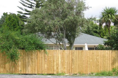 Photo of property in 136 Lancaster Road, Beach Haven, Auckland, 0626