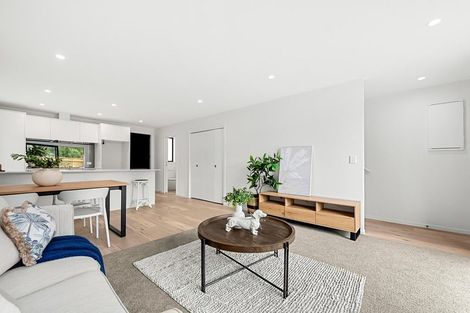 Photo of property in 354e Fergusson Drive, Heretaunga, Upper Hutt, 5018