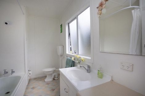 Photo of property in 144a Kiwi Road, Whangamata, 3620