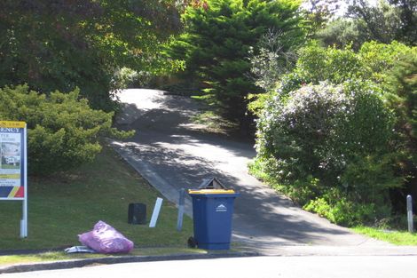 Photo of property in 1/27 Wilkinson Way, Browns Bay, Auckland, 0630