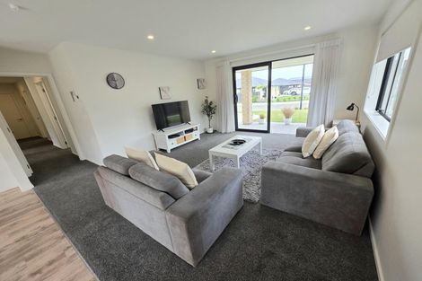 Photo of property in 13 Royal Oak Crescent, Holmes Hill, Oamaru, 9401