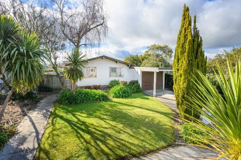 Photo of property in 9 Alma Place, Milson, Palmerston North, 4414