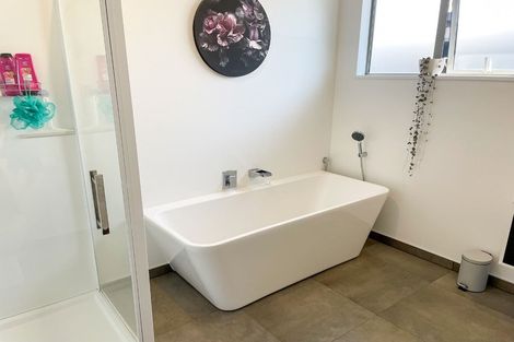 Photo of property in 8 Rostrevor Place, Mairehau, Christchurch, 8052