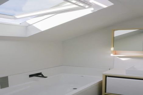 Photo of property in 24u4 Lyon Street, Frankton, Hamilton, 3204