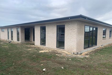 Photo of property in 184 Faringdon Boulevard, Rolleston, 7615