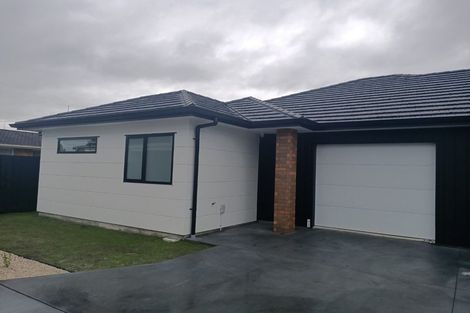 Photo of property in 14u4 Steele Road, Forest Lake, Hamilton, 3200