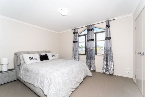 Photo of property in St Claire Village, 35/172 Mcleod Road, Te Atatu South, Auckland, 0610