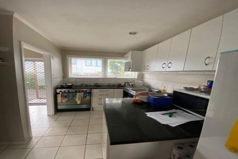 Photo of property in 1/375 Pakuranga Road, Pakuranga Heights, Auckland, 2010
