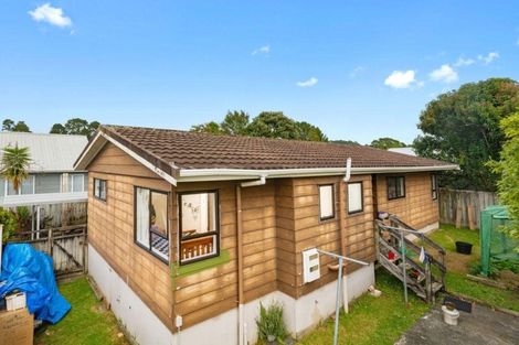 Photo of property in 16 Meadowvale Rise, Titirangi, Auckland, 0604