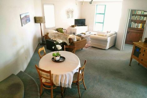 Photo of property in 385b Oceanbeach Road, Mount Maunganui, 3116