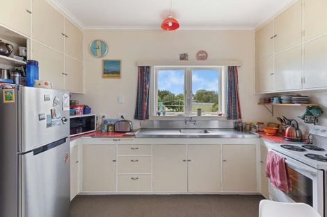 Photo of property in 5 Gloag Street, Waverley, 4510