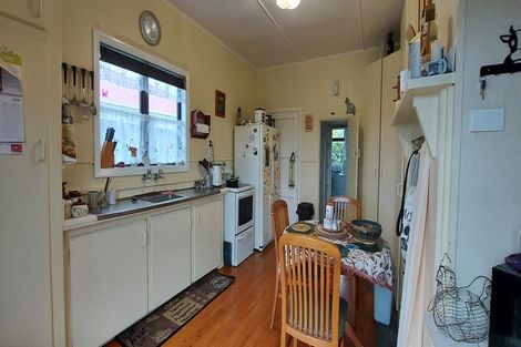 Photo of property in 19 Kent Terrace, Midhirst, Stratford, 4394