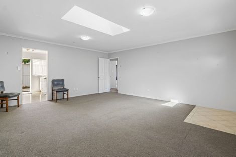 Photo of property in 1 Dunbarton Drive, Ranui, Auckland, 0612